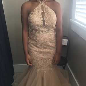 prom dress for sale !! wore once